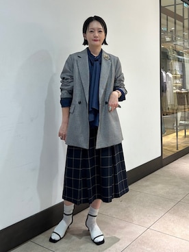 「SHIPS（シップス）のアイテム（スカート）」を使った、田中さん（レディース・155cm）の秋コーディネート