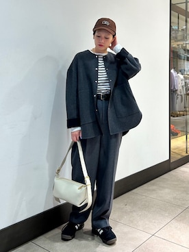 「アイテム（ノーカラーコート）」を使った、田中さん（レディース・155cm）の秋コーディネート