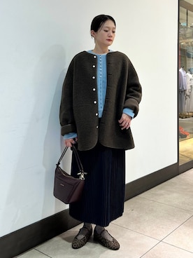 「SHIPS（シップス）のアイテム（スカート）」を使った、田中さん（レディース・155cm）の秋コーディネート