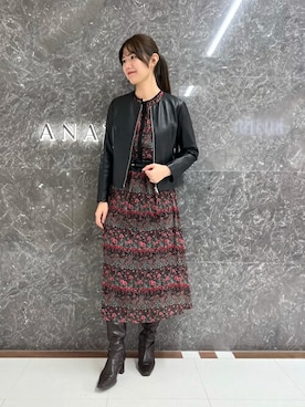 「フラワープリント」｜「アイテム（ファッション雑貨）」を使った、Genbaさん（レディース・168cm）の冬コーディネート