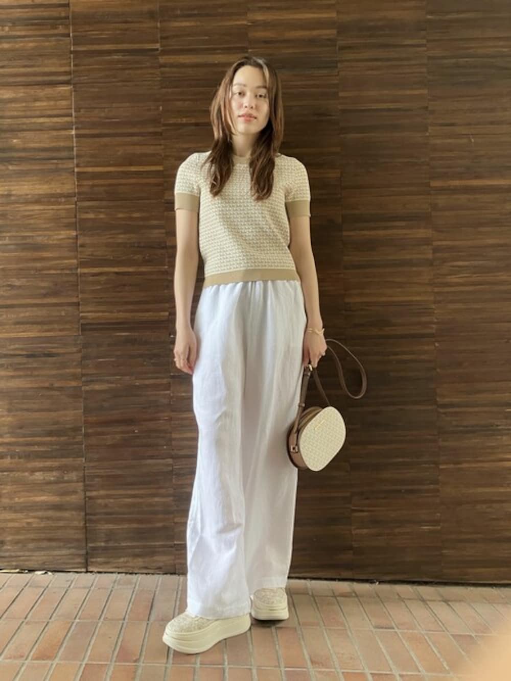 【MICHAEL KORS】コーデを格上げするカジュアルシューズ しゅせ｜MICHAEL KORSのスニーカーを使ったコーディネート - WEAR