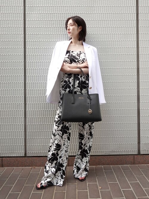 新品☆MICHAEL KORS キーケース　ブラウン　シグネチャー キーケース MICHAEL KORS レディースキーケース（色：ブラウン系