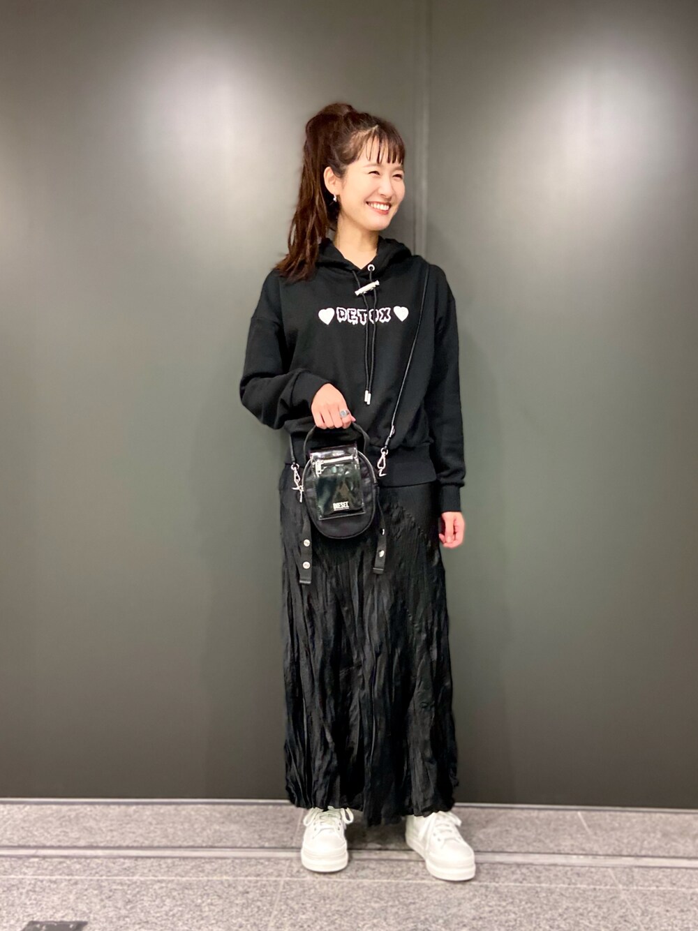 DIESEL（ディーゼル）の「レディース スウェットパーカー 刺繍