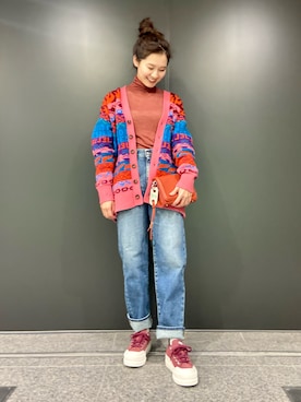 「DIESEL OSAKA」｜「アイテム（スニーカー）」を使った、KAEさん（レディース・157cm）の秋コーディネート