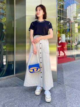 「DIESEL OSAKA」｜「アイテム（スニーカー）」を使った、KAEさん（レディース・157cm）の春コーディネート