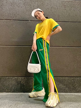 「DIESEL OSAKA」｜「アイテム（スニーカー）」を使った、KAEさん（レディース・157cm）の夏コーディネート