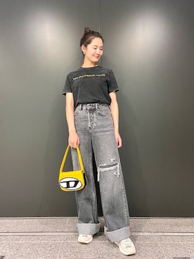「DIESEL OSAKA」｜「アイテム（スニーカー）」を使った、KAEさん（レディース・157cm）の夏コーディネート