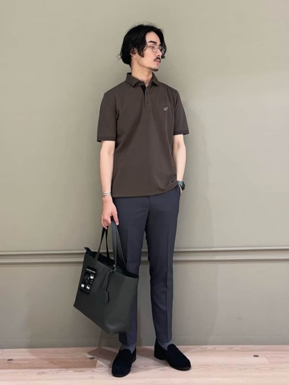 green label relaxingさんの「SC GLR ファンクショナル レザー トートバッグ V2（green label relaxing）」を使ったコーディネートの1枚目の写真