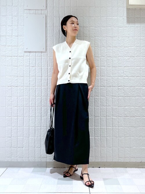 セール】Vネックノースリーブ（ニット/セーター）｜A part by