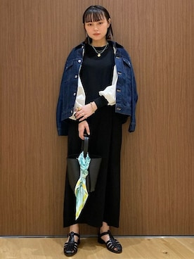 「アイテム（財布/小物、ブルー系）」を使った、吉田さん（レディース・158cm）の冬コーディネート