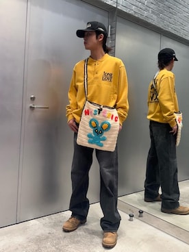 「HYSTERIC GLAMOUR（ヒステリックグラマー）のアイテム（ショルダーバッグ）」を使った、KOUHEIさん（メンズ・172cm）の秋コーディネート