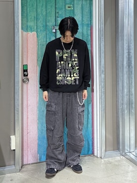「WEGO（ウィゴー）のWEGO/【25年春夏新作】デニムイージーカーゴパンツ（デニムパンツ、ブラック系）」を使った、WEGOさん（メンズ・180cm）の秋コーディネート