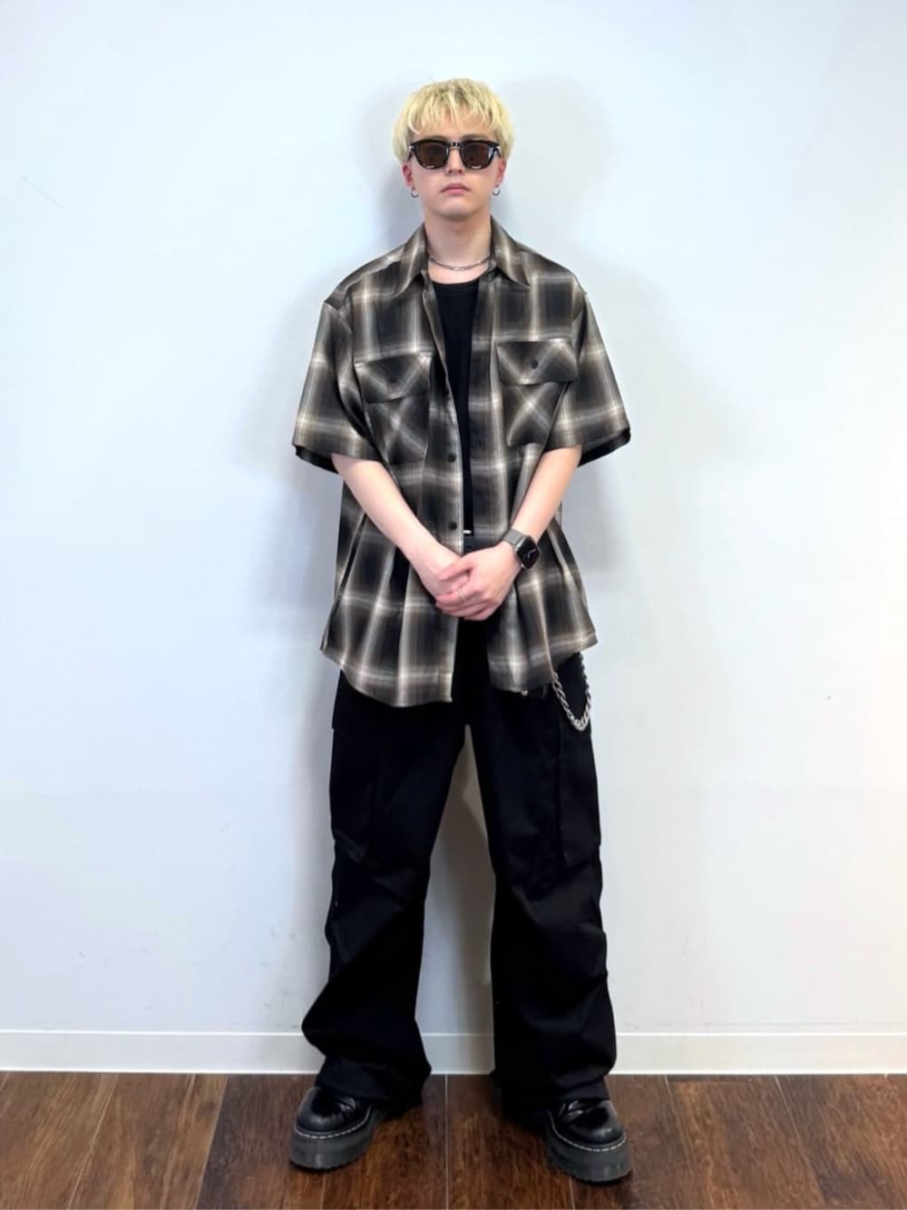 WEGOさんの「WEGO/【25年春夏新作】イージーワイドカーゴパンツ（WEGO）」を使ったコーディネートの1枚目の写真