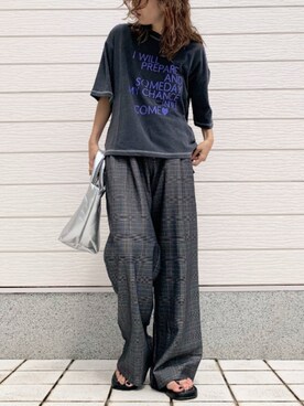 「ミニトート」｜「アイテム（パンツ）」を使った、Q♥Officialさん（レディース・155cm）の夏コーディネート
