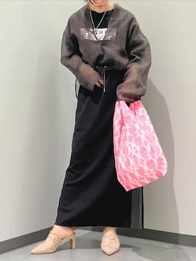 「アイテム（エコバッグ/サブバッグ）」を使った、Q♥Officialさん（レディース・160cm）の秋コーディネート