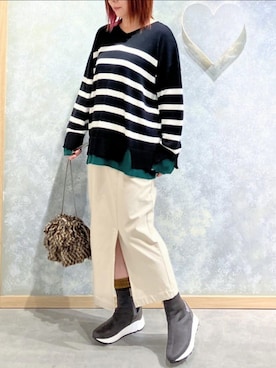 「アイテム（クラッチバッグ）」を使った、Q♥Officialさん（レディース・151cm）の冬コーディネート