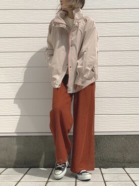 「ストレートパンツ」｜「アイテム（マウンテンパーカー）」を使った、Q♥Officialさん（レディース・155cm）の春コーディネート