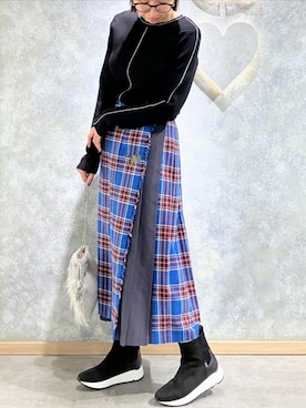「アイテム（クラッチバッグ）」を使った、Q♥Officialさん（レディース・164cm）の秋コーディネート