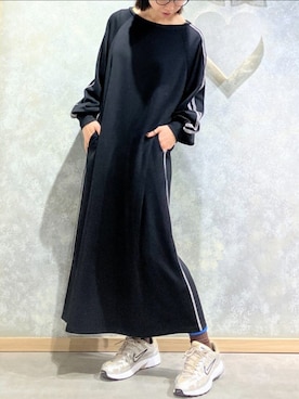 「ベロア」｜「アイテム（ワンピース/ドレス）」を使った、Q♥Officialさん（レディース・164cm）の冬コーディネート