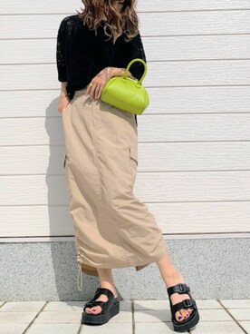 「ピスタチオ」｜「アイテム（サンダル）」を使った、Q♥Officialさん（レディース・155cm）の春コーディネート