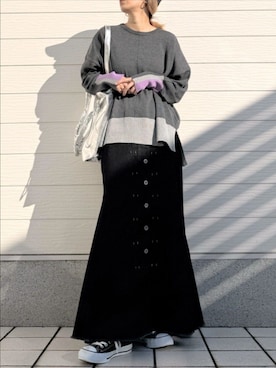 「アイテム（デニムスカート）」を使った、Q♥Officialさん（レディース・155cm）の秋コーディネート