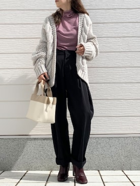 「CELINE（セリーヌ）のアイテム（ブーツ）」を使った、Q♥Officialさん（レディース・155cm）の秋コーディネート