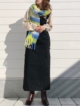 「CELINE（セリーヌ）のアイテム（ブーツ）」を使った、Q♥Officialさん（レディース・155cm）の秋コーディネート