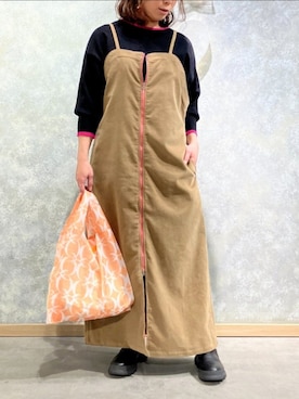 「アイテム（エコバッグ/サブバッグ）」を使った、Q♥Officialさん（レディース・157cm）の秋コーディネート