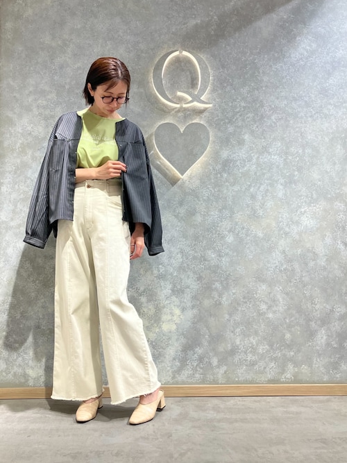 ラウンドネック刺繍T