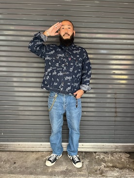 「AVIREX（アヴィレックス）のアイテム（デニムジャケット）」を使った、Yoshi Yamaさん（メンズ・174cm）の秋コーディネート