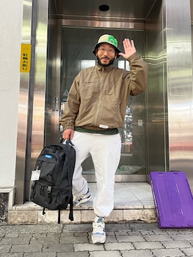 「SCHOTT」｜「アイテム（ナイロンジャケット）」を使った、Yoshi Yamaさん（メンズ・174cm）の冬コーディネート