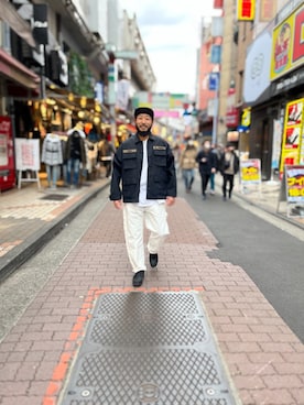「ペインターパンツ」｜「アイテム（ミリタリージャケット）」を使った、Yoshi Yamaさん（メンズ・174cm）の冬コーディネート