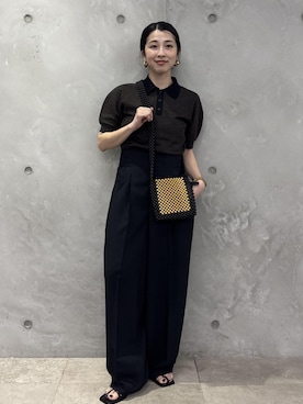 「ADAM ET ROPE'（アダムエロペ）のヒールストラップサンダル（サンダル、ブラック系）」を使った、SAKIさん（レディース・154cm）の春コーディネート