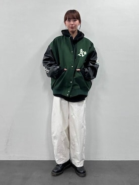 「MLB（メジャーリーグベースボール）のアイテム」を使った、PUBLUXさん（レディース・166cm）の冬コーディネート