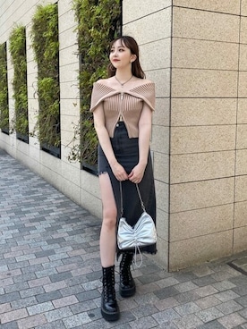 「アイテム（デニムスカート、グレー系）」を使った、Chicoさん（レディース・158cm）の春コーディネート