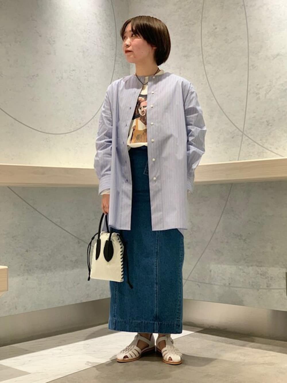 「SHIPS、SHIPS for women、bit blue、JANESMITH、FAEDA、HERMINAATHENS、add culumn」｜「SHIPSのPrimary NavyLabel:〈手洗い可能〉ストライプノーカラーシャツ（シャツ/ブラウス、ブルー系）」を使った、下村さん（レディース・154cm）の冬コーディネートの1枚目の写真