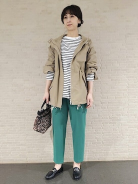 「アイテム（マウンテンパーカー）」を使った、佐藤さん（レディース・166cm）の冬コーディネート