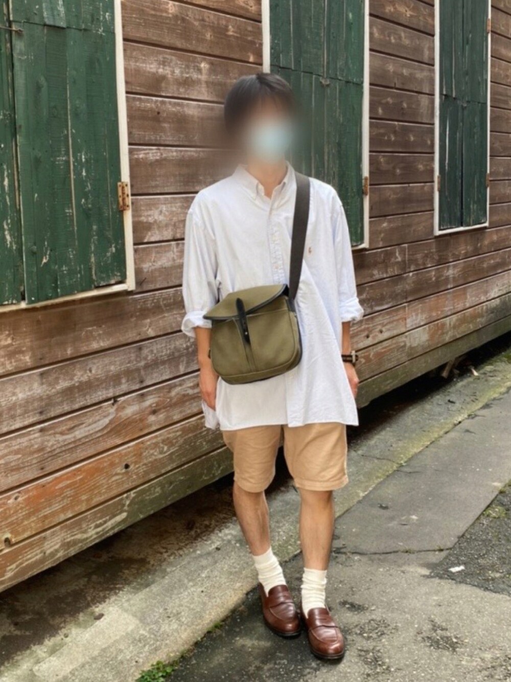 「オーバーサイズ、ビックシルエット、秋服準備はじめました、今日のコーデ、ローファー、マッキントッシュ フィロソフィー、ブレディ、カーキ」｜「MACKINTOSH PHILOSOPHYのアイテム（ドレスシューズ、ブラウン系）」を使った、ちょこさん（メンズ・174cm）の秋コーディネートの1枚目の写真