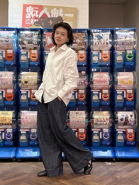 「Clanのアイテム（シャツ/ブラウス、ホワイト系）」を使った、Yun Han Chenさん（レディース・163cm）の春コーディネート