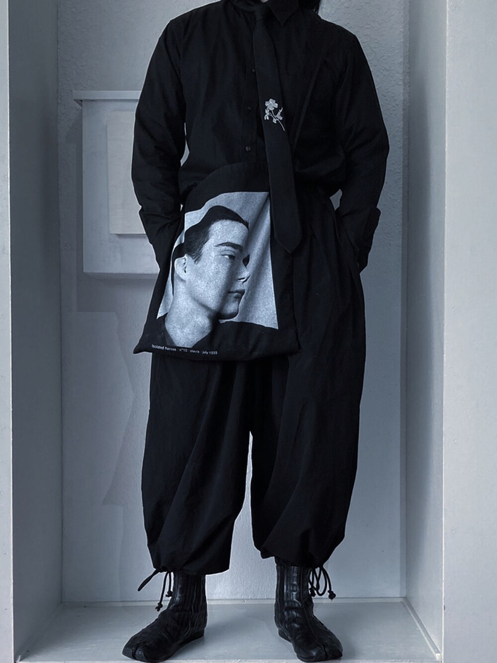 「RAF SIMONSのアイテム（バッグ、ブラック系）」を使った、plzkillmeさん（メンズ・170cm）の夏コーディネートの1枚目の写真