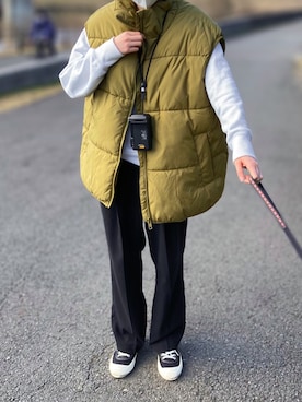 「H&M（エイチ・アンド・エム）のアイテム（ダウンベスト）」を使った、しかさん（レディース・166cm）の春コーディネート