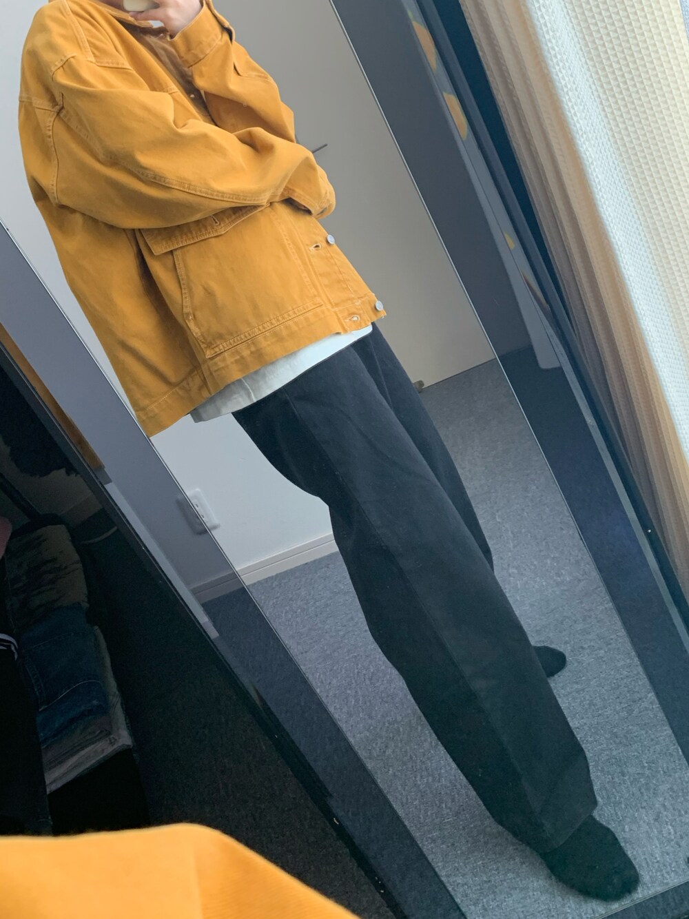 「ootd、秋冬コーデ、今日のコーデ、クリスマスに着たい服、シンプル、冬コーデ、ビックシルエット、ワイドパンツ、プチプラ、オレンジ、レイヤードスタイル、休日スタイル、おしゃれさんと繋がりたい、いいね、save、フォローお願いします🤑、デニム」｜「古着のアイテム（パンツ、ブラック系）」を使った、atsuooo__さん（メンズ・171cm）の冬コーディネートの1枚目の写真
