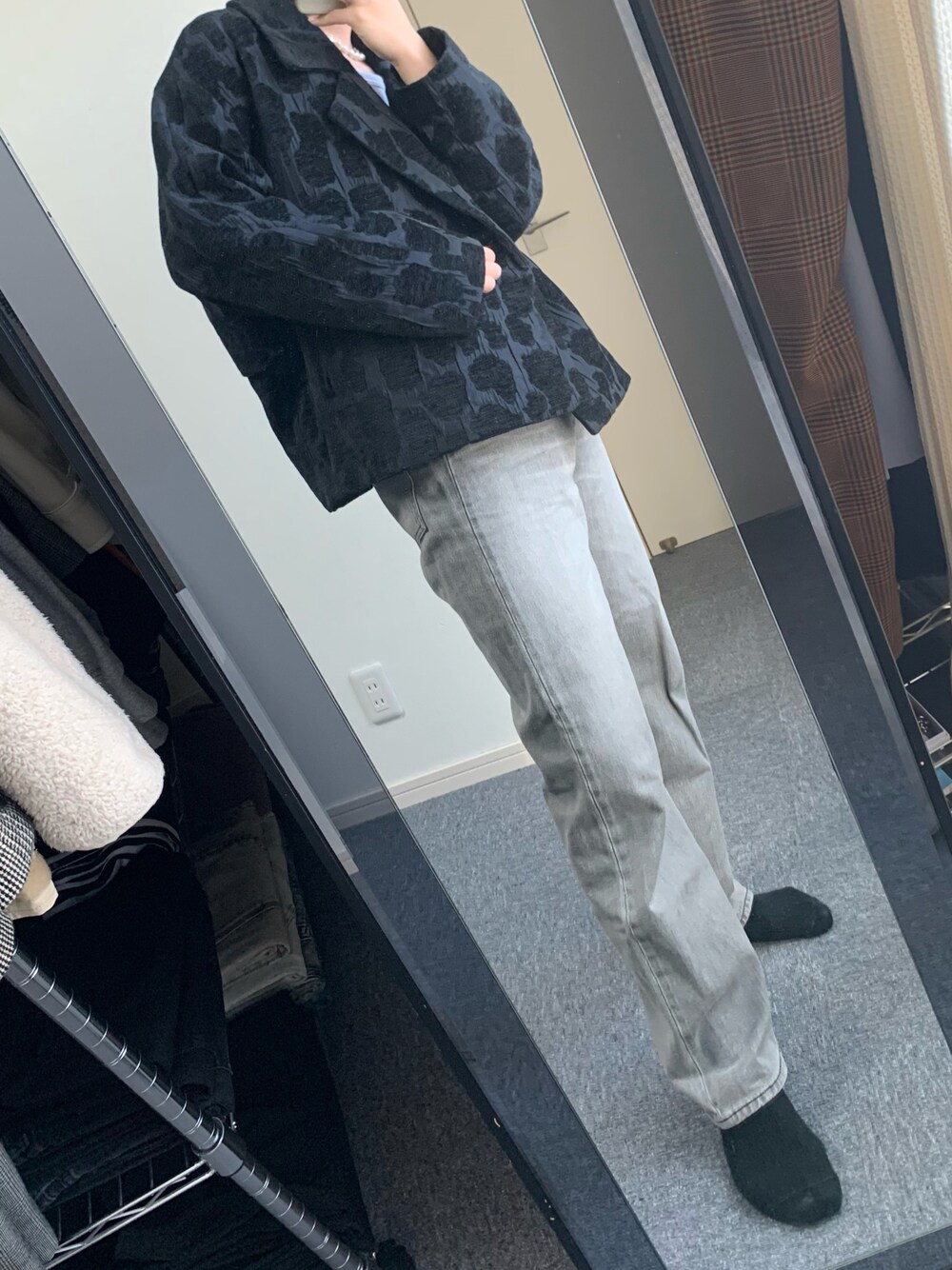 「ootd、outfit、今日のコーデ、おしゃれさんと繋がりたい、いいね、save、フォローお願いします🤑、未来のWEARISTAプロジェクト、冬コーデ、秋コーデ」｜「HAREのアイテム（テーラードジャケット、ブラック系）」を使った、atsuooo__さん（メンズ・170cm）の冬コーディネートの1枚目の写真