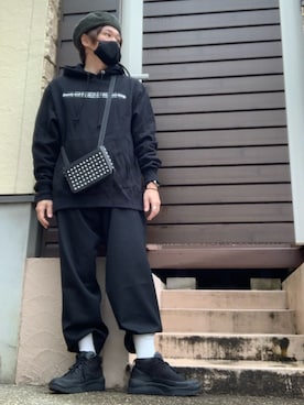 「Graphpaper（グラフペーパー）のアイテム（スラックス）」を使った、moto miniさん（メンズ・171cm）の冬コーディネート