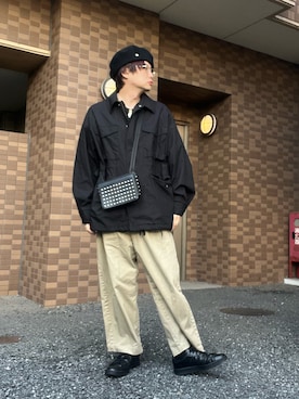 「アイテム（ミリタリージャケット）」を使った、moto miniさん（メンズ・171cm）の秋コーディネート