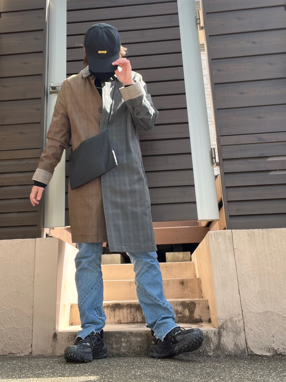 ステンカラーコートを使った「kiko kostadinov」のメンズ人気