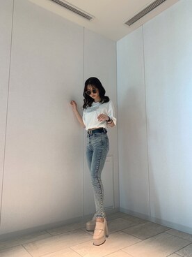 ベルトを使った スキニーデニム のレディース人気ファッションコーディネート Wear