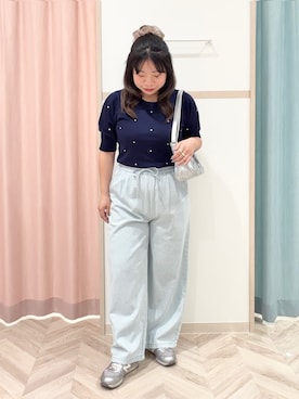 「SHOO・LA・RUE（シューラルー）の【ライトオンスデニム/着丈選べる/S-LL】夏でもはける らくらくデニムイージーワイドパンツ（デニムパンツ、ブルー系）」を使った、まちゃんなちゃんさん（レディース・158cm）の春コーディネート