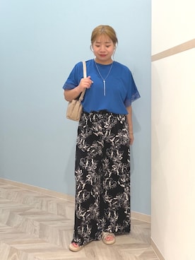「SHOO・LA・RUE（シューラルー）の【ひんやり/UV/体型カバー】ヒップ周りが隠せる ひんやりお袖レースTシャツ（Tシャツ/カットソー、ブルー系）」を使った、まちゃんなちゃんさん（レディース・158cm）の夏コーディネート