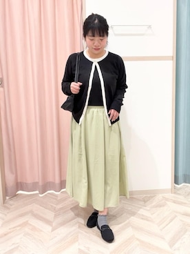 「SHOO・LA・RUE（シューラルー）の【洗濯機可/S-LL/アンサンブル可】結局、シンプル クルーネックニット（ニット/セーター、ブラック系）」を使った、まちゃんなちゃんさん（レディース・158cm）の冬コーディネート